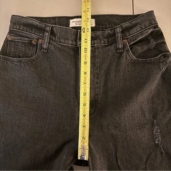 ABERCROMBIE The ‘90s Straight Ultra High Rise Distressed Stretch Jeans Size 29L - Picture 11 of 12